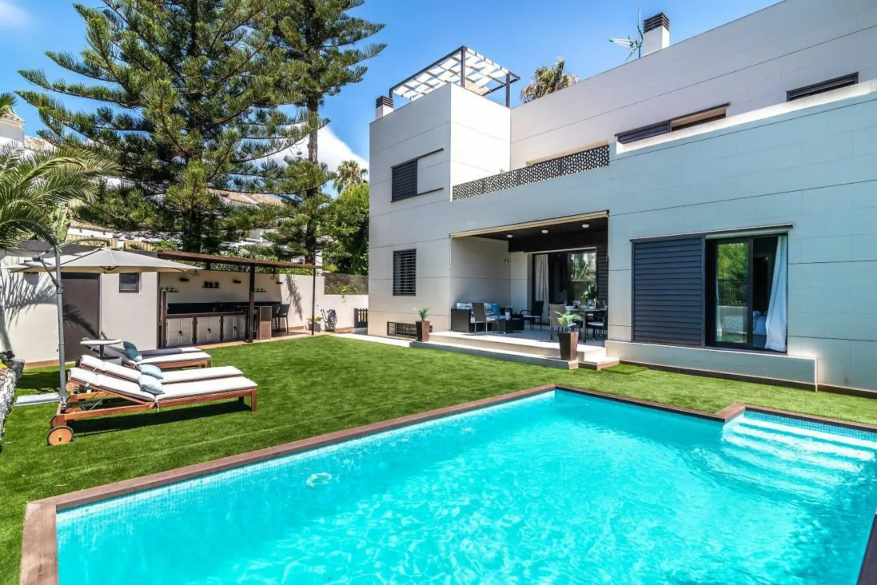 Vacation Marbella I Villa Riviera Del Sol, Private Pool, Jacuzzi, Walking Distance To The Beach Màlaga 0*,