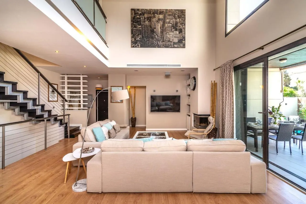 Vacation Marbella I Villa Riviera Del Sol, Private Pool, Jacuzzi, Walking Distance To The Beach Malaga