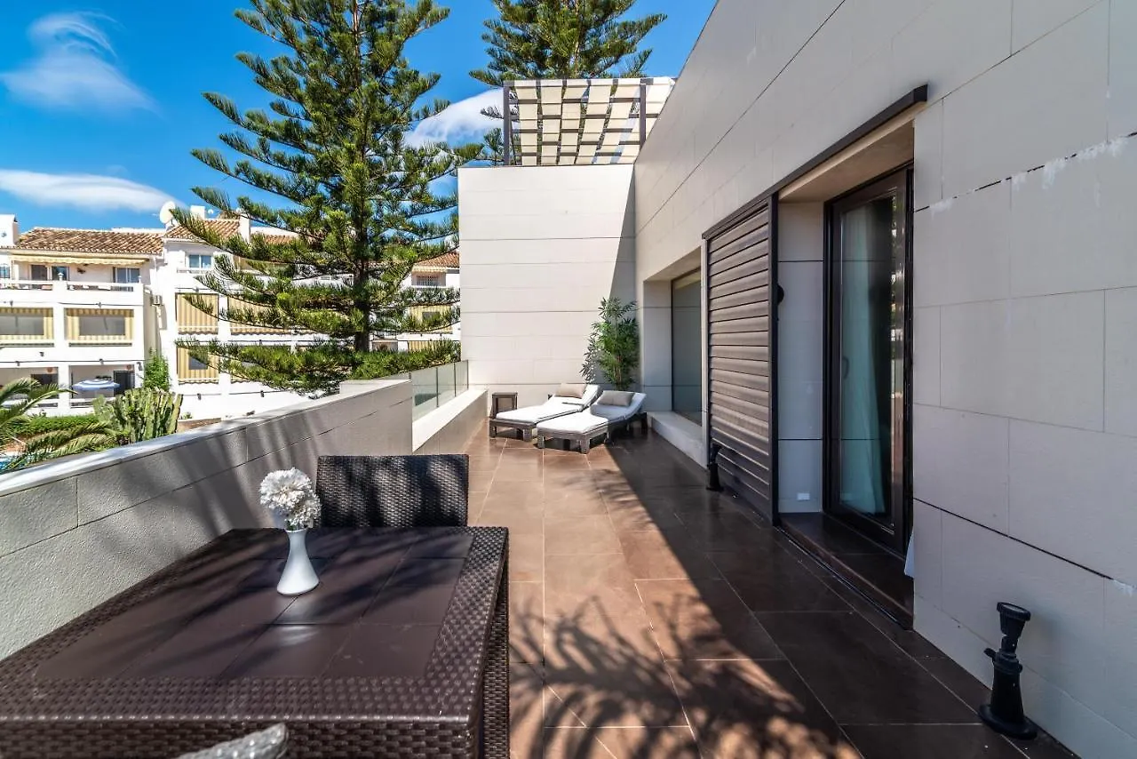 Vacation Marbella I Villa Riviera Del Sol, Private Pool, Jacuzzi, Walking Distance To The Beach Malaga